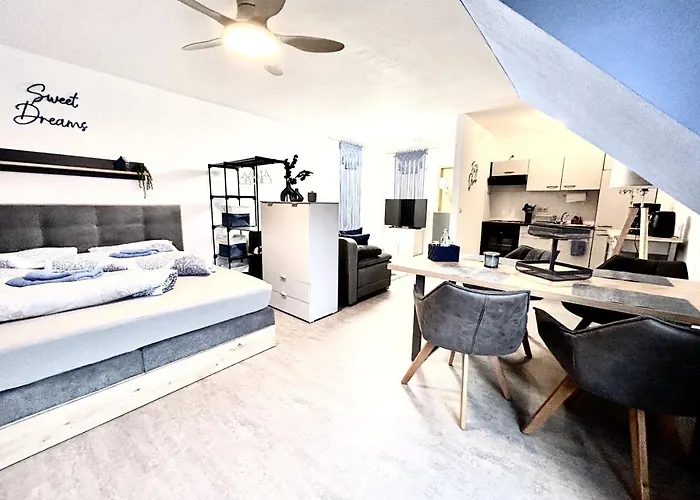 Cottbus-apartments - Blue I Privat I Wifi I Kueche Apartment *